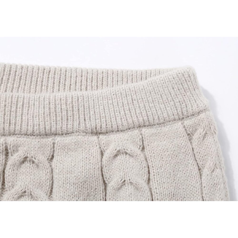 Stylish Women's Chunky Knit Sweater Set - Long Pencil Skirt in Apricot, XL - Picture 5 of 6